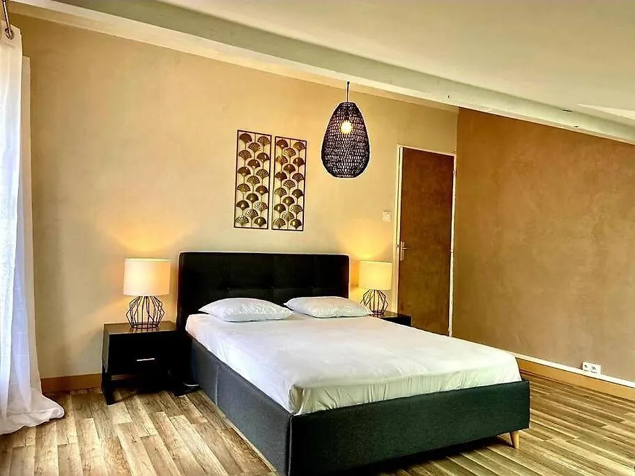 Апартаменты Cosy Au Calme, Climatisation, 3Min A41 Бернен 0*,