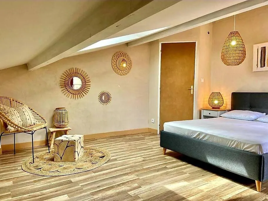 Апартаменты Cosy Au Calme, Climatisation, 3Min A41 Бернен