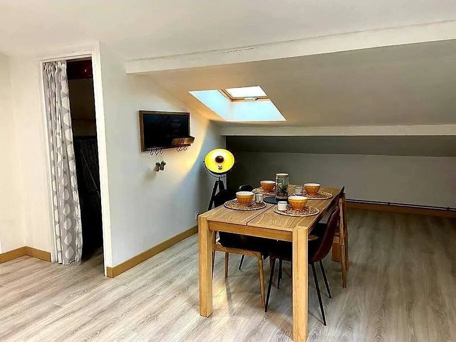 Апартаменты Cosy Au Calme, Climatisation, 3Min A41 Бернен Франция